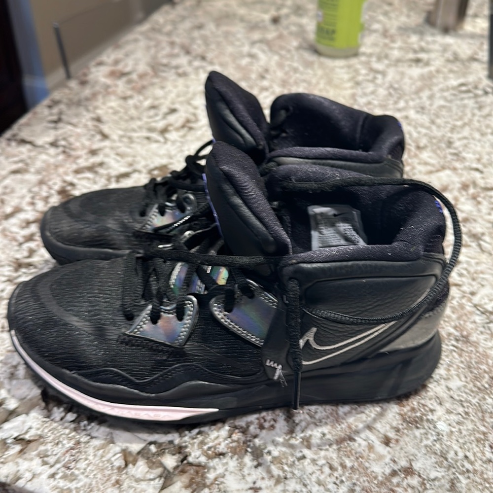 Nike Kyrie Infinity basketball shoes